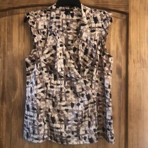 Sleeveless blouse